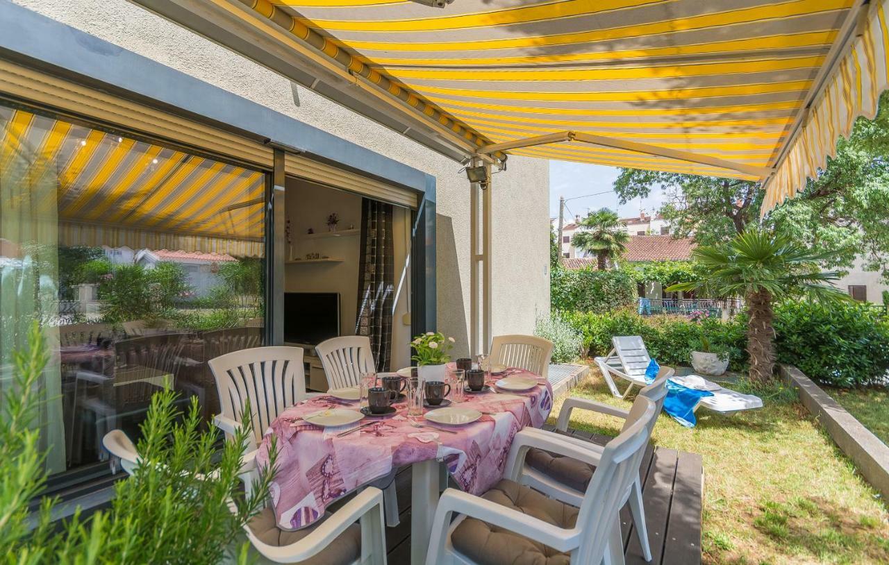 Luxury Apartment Lella Rovigno Esterno foto